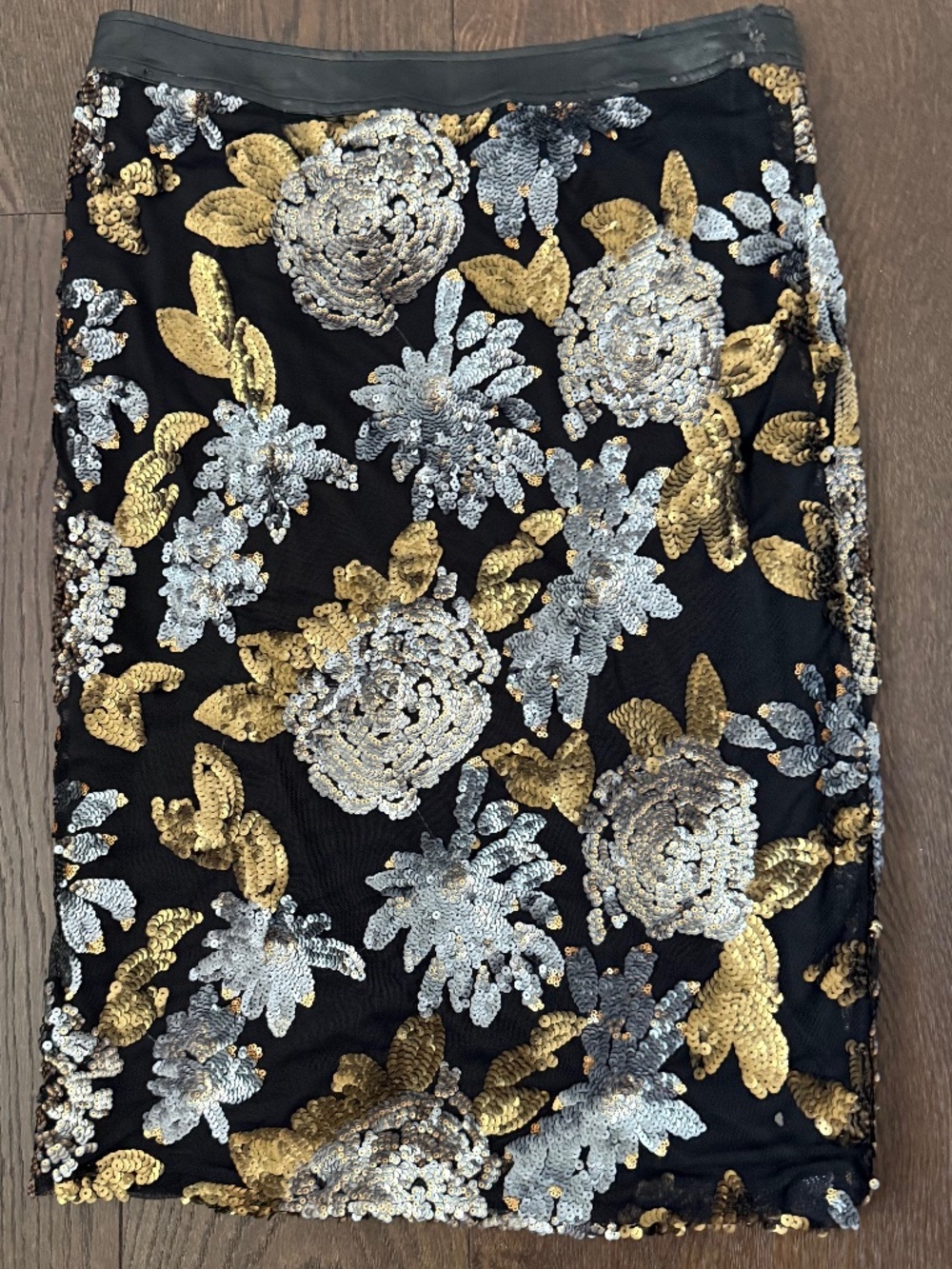 JOA Los Angeles Black Gold Silver Sequin Floral Mini Skirt Size L
